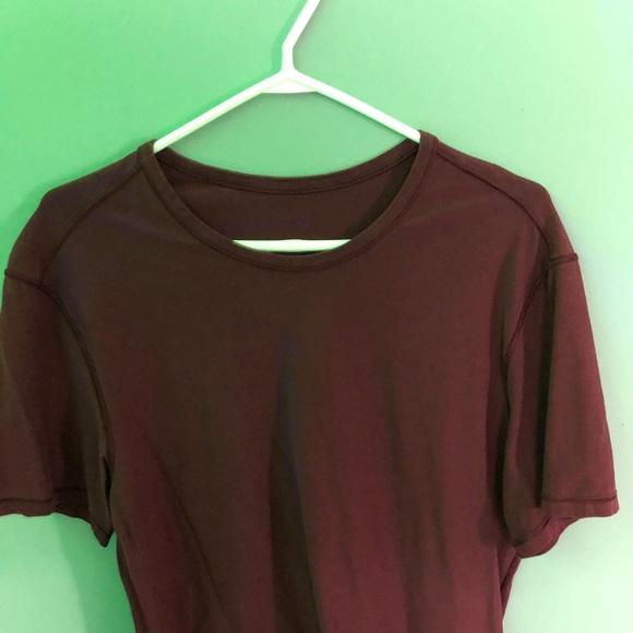 Lululemon Tee - Picture 1 of 2